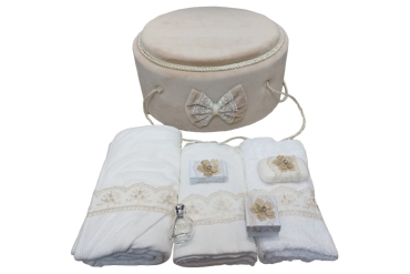 Trusou Botez Fata