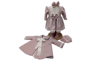Rochie Roz-Pudra Cu Palton Fata