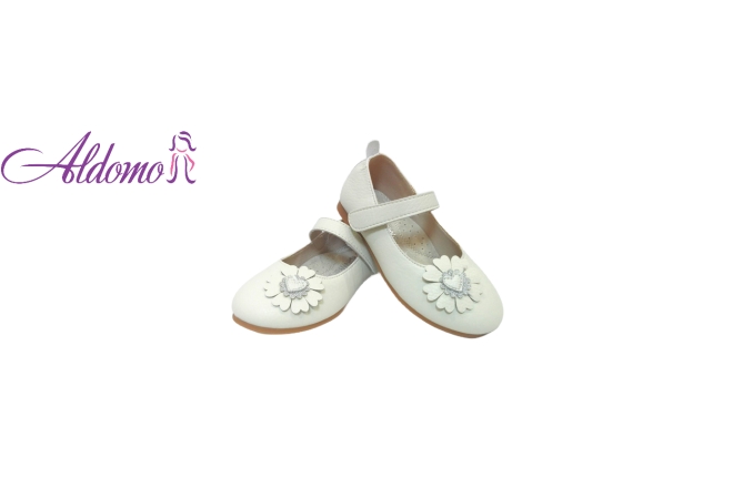  Pantofi Fete