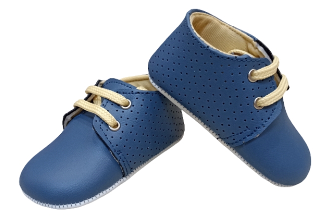  Pantofi Baieti