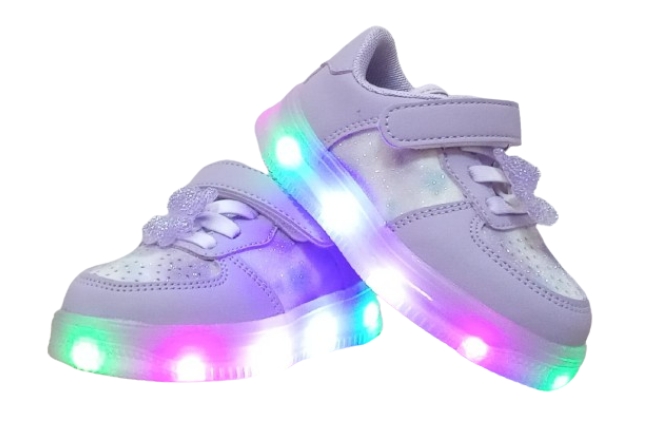  Adidasi Cu Led Fata