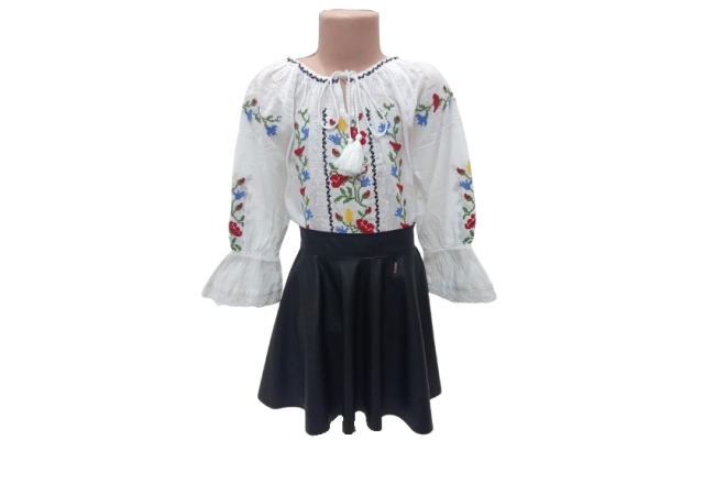  Set Traditional Pentru Copii
