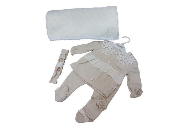 Set Costumas Cu Pled Fetite