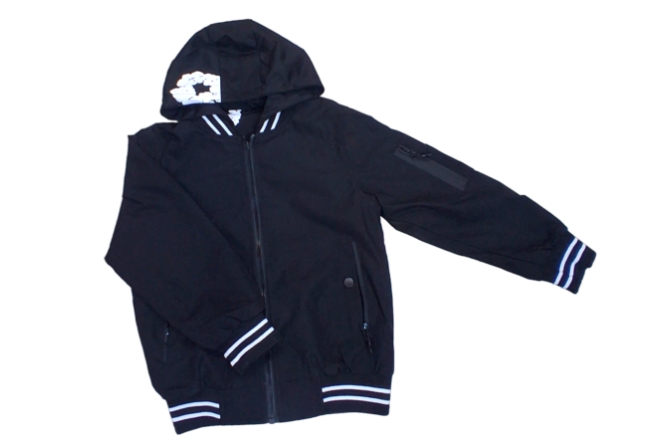  Geaca Neagra Doua Fete