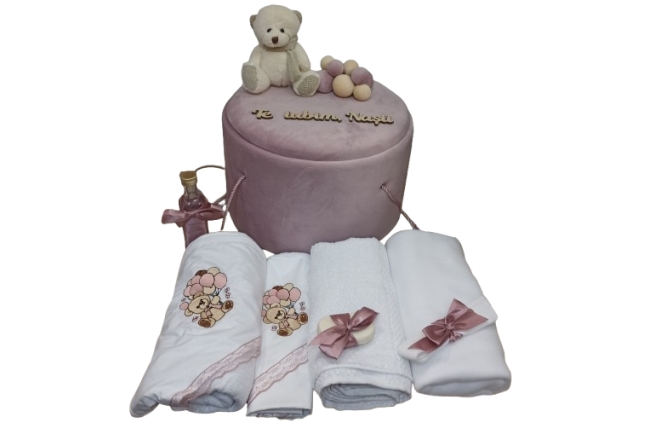  Trusou Roz Botez